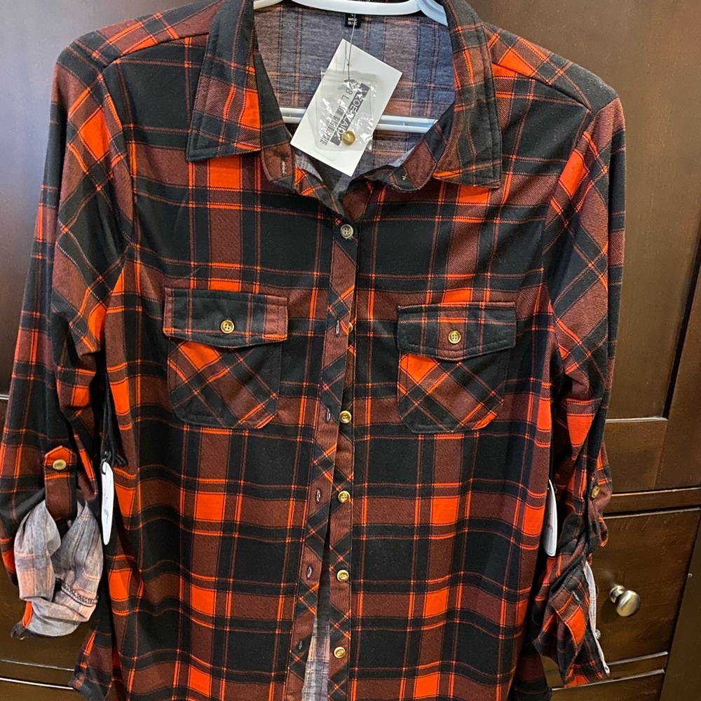 Boutique Plaid Button Up Shirt